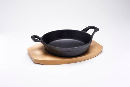Cast Iron Sizzle Round Handled Dish and Trivet 15cm